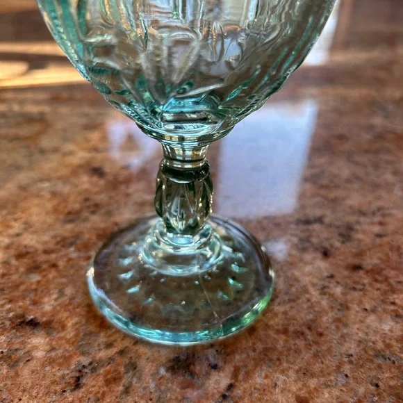 Fitz & Floyd (3) Bali Leaf Green Glass Water  Goblets. Heavier weight 12 oz. - Picture 6 of 6